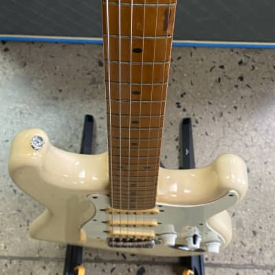Fender E Series ST57 84-87 MIJ Strat White w/bag ***Pre Loved** image 7