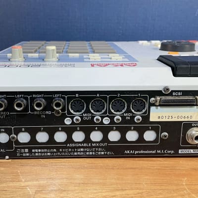 [Very Good] Akai MPC2000XL MIDI Production Center - Grey 32MB RAM image 5