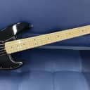 Fender FENDER American Professional Jazz Bass V MN Black 2017 Black