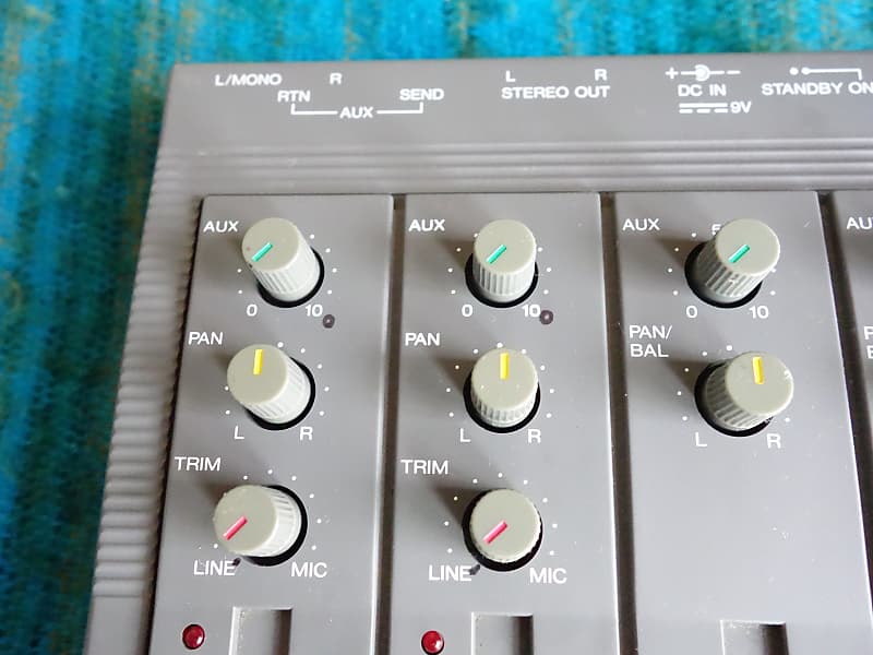 Fostex MN06 Hexamix 6ch Stereo Mixer w/ AC Adapter - H089