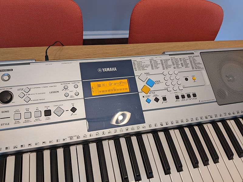 Yamaha PSR E323 | Reverb Yamaha PSR E323 | Reverb