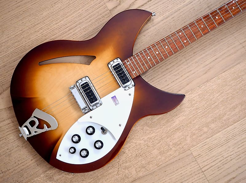 Rickenbacker	330 "Color of the Year" image 3