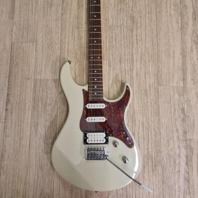 Yamaha Pacifica PAC112VCX in White | Reverb Yamaha Pacifica PAC112VCX in White | Reverb