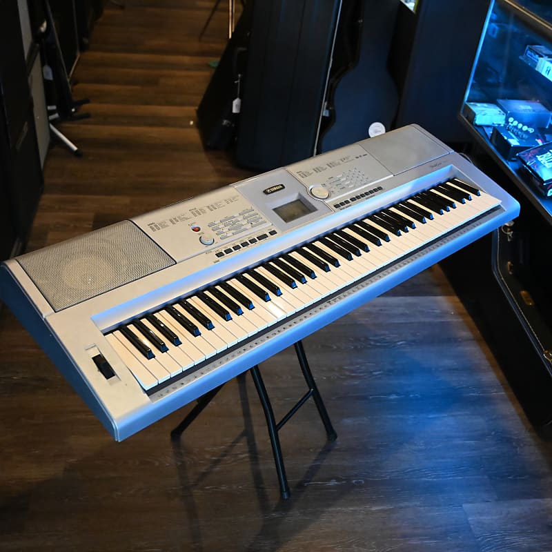 (9548) Yamaha DGX 203 Electric Keyboard Reverb