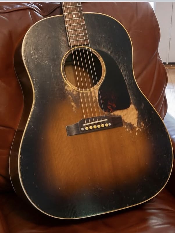 Gibson J-45 1946 - 1955 | Reverb