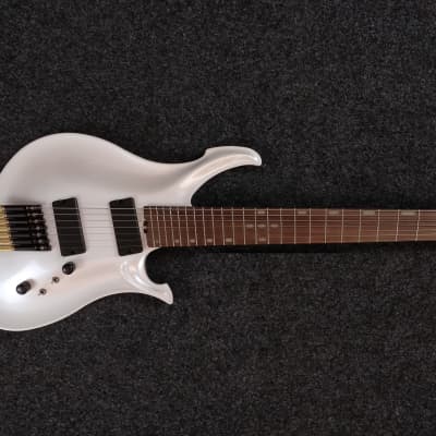 KOLOSS X7 headless Aluminum body 7 string electric guitar white image 2