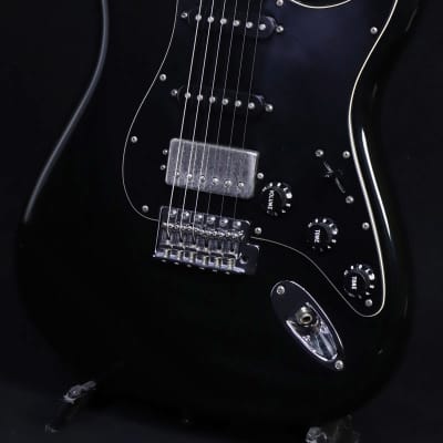 Fender Mexico / Player II Stratocaster HSS Maple Fingerboard