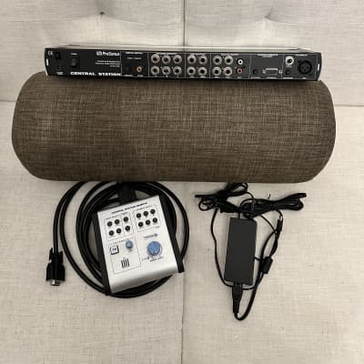 PreSonus Central Station Plus Monitor Controller with Remote Control 2010s - Silver image 1