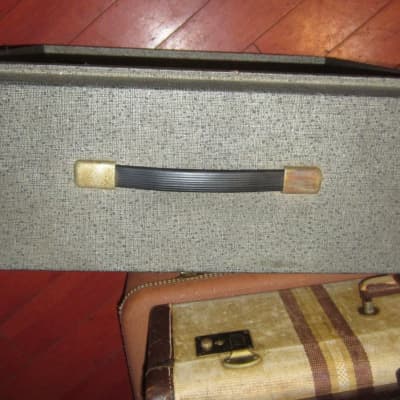 ~1964 Silvertone Model 1482 Combo Amp Grey image 3