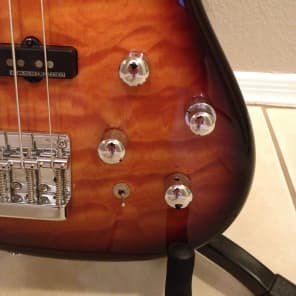 Fender Jazz Bass 24 V, 5-String Tobacco Sunburst image 4