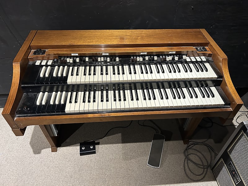 Hammond A 100 - Chopped w/ road case and 860 Leslie image 1