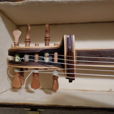 Pascal Goldschmidt Theorbo 1992 Natural image 3