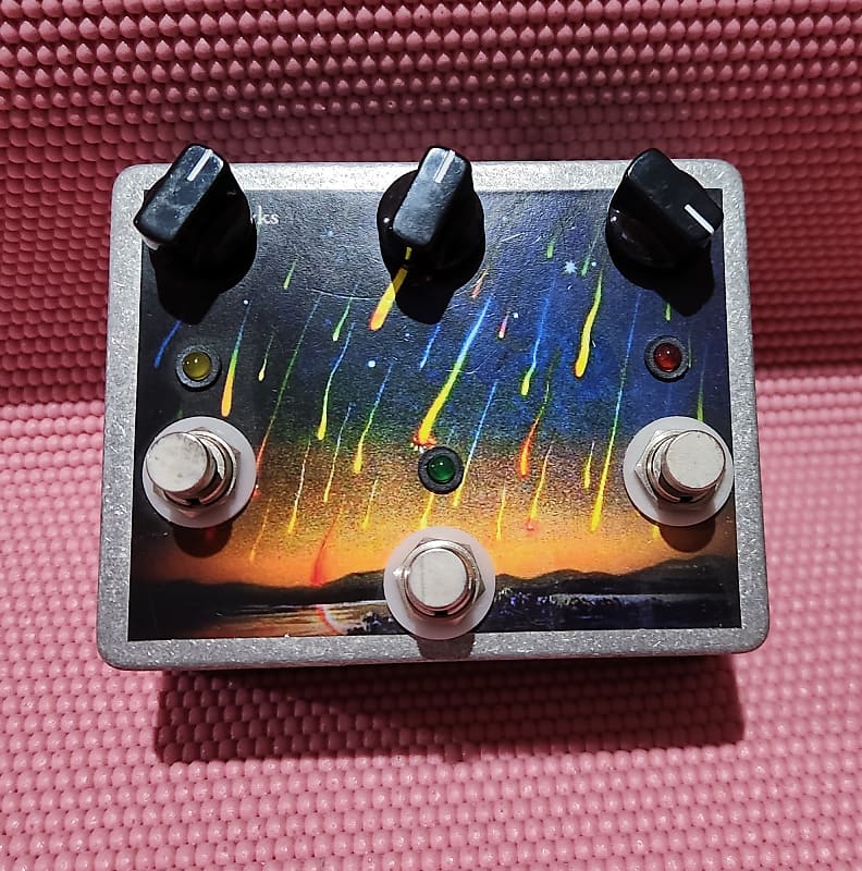 Saturnworks Saturnworks 3 Input Channel 31 Pedalboard Active Reverb