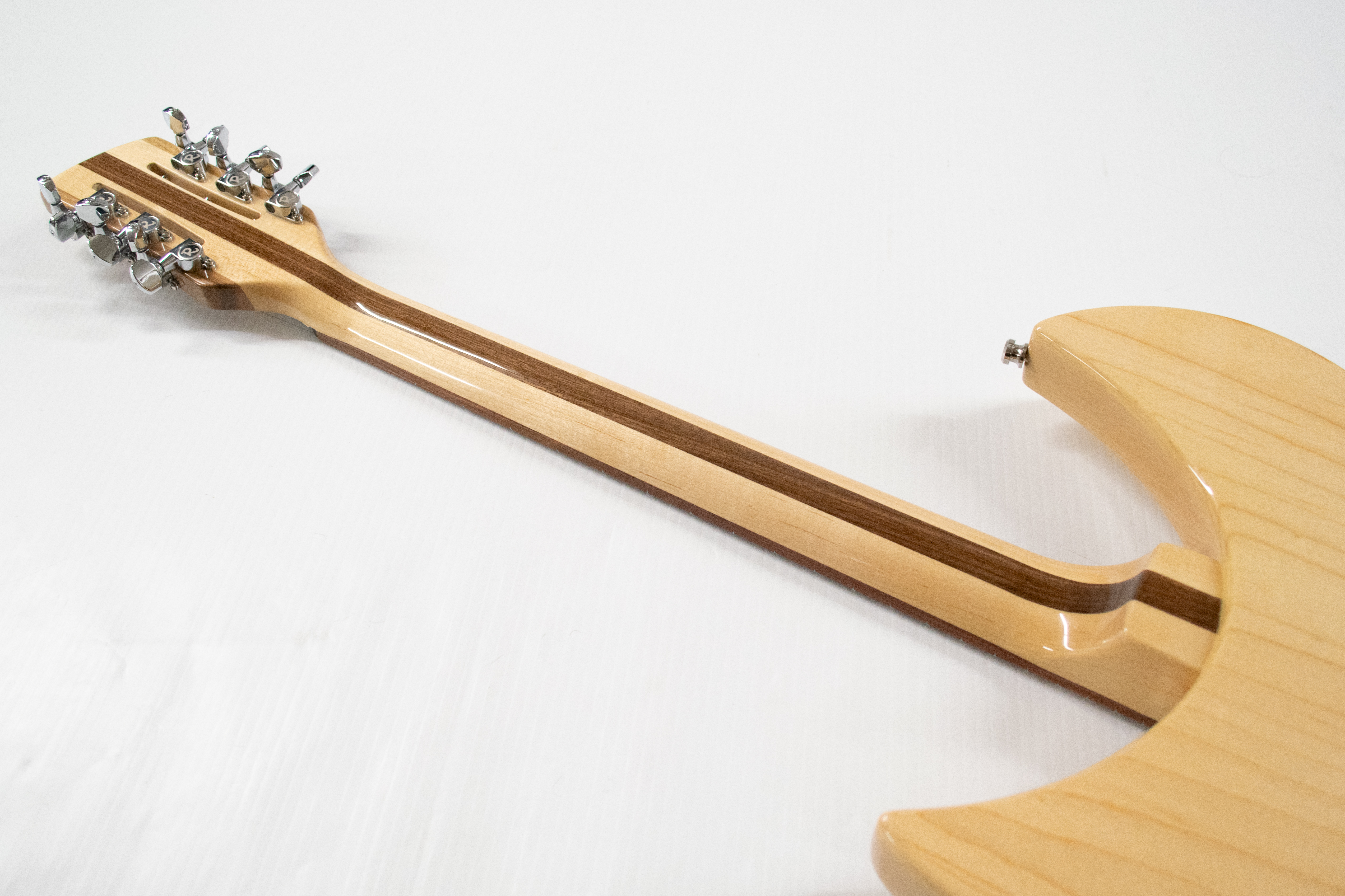 Rickenbacker 330/12 Semi-hollow 12-string Electric Guitar - Mapleglo - Picture 10 of 12