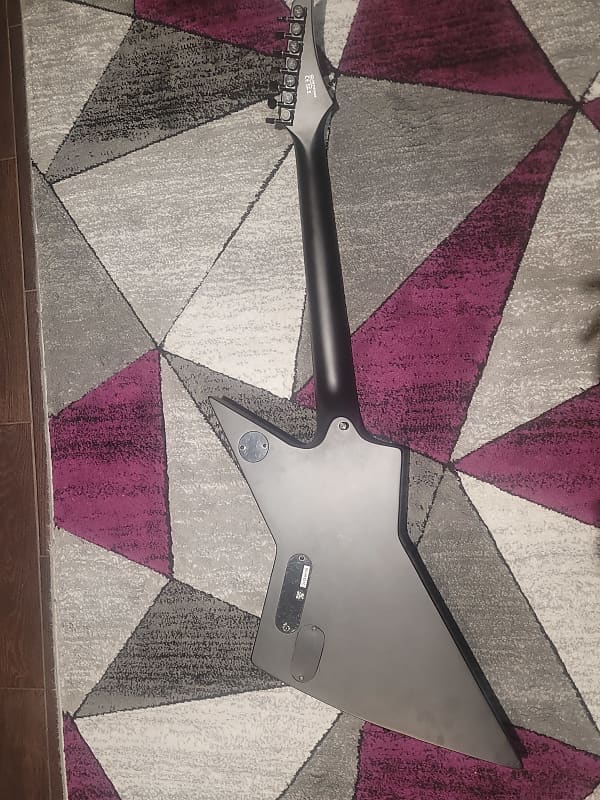 Solar Guitars E2.7C 7 String Explorer Emg Pickups 2021