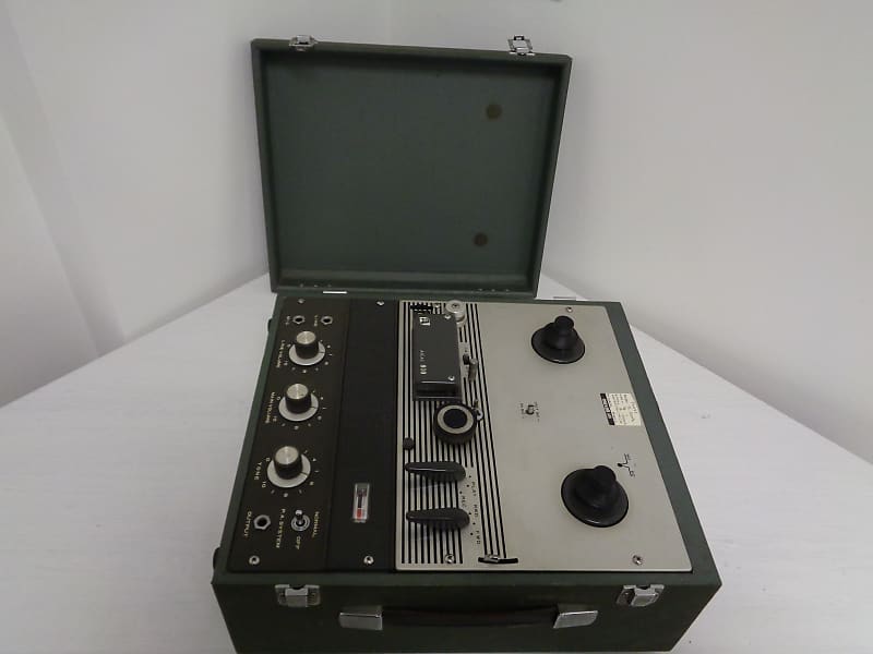 Akai 910 Reel to Reel Tape Recorder 1970s Blue/Green