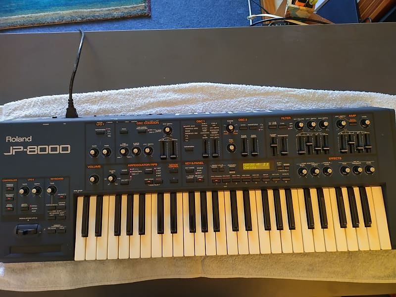 Roland JP-8000 アナログモデリングシンセサイザー 鍵盤楽器