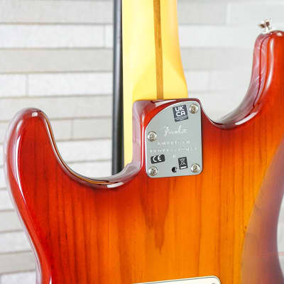Fender American Professional II Stratocaster Sienna Sunburst B-Stock image 7