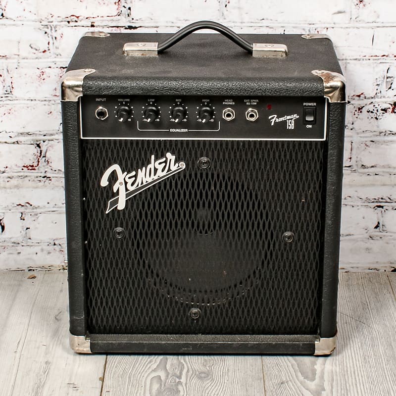 Fender frontman deals 15b amplifier