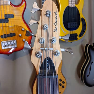 DeArmond - Pilot DLX VI - 6 String Bass Guitar - FREE