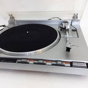 Vintage JVC L-F210 Direct Drive Turntable with Original Audio Technica DR100 Cartridge Audiophile in image 6