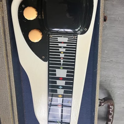Mason lap steel 1953 white with Gibson Moderne headstock style shape 1953 - White image 12