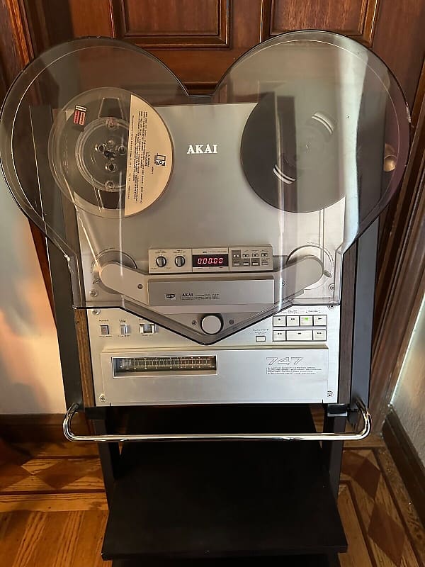 AKAI GX 747 4-TRACK REEL TAPE DECK and DUST COVER
