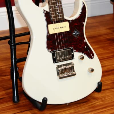 Yamaha Pacifica 311H 2018 Vintage White | Reverb