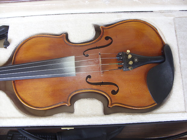 Cecilio CVN 600 2010 Gloss Natural 4 4 Violin w case