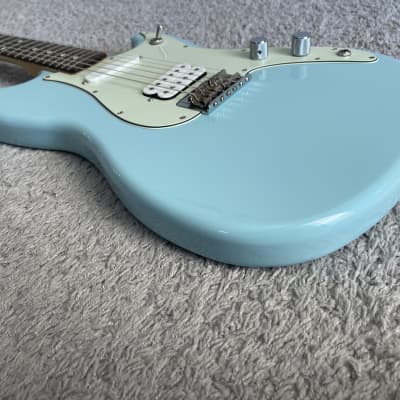 Fender Offset Series Duo Sonic HS 2017 MIM Daphne Blue Rosewood Fretboard Guitar image 4