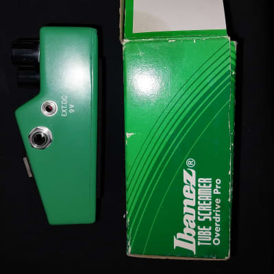 Museum quality graded Ibanez TS-808 Tube Screamer Version 2 Narrow box 1979 "R" Logo and lock on nut image 3