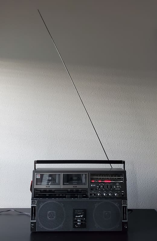 SHARP シャープ GF-818SB SHARP GF-818SB Stereo Radio Cassette Recorder Old Boomboxes