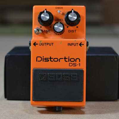 Keeley Boss DS-1 Distortion with Ultra and Seeing Eye Mods