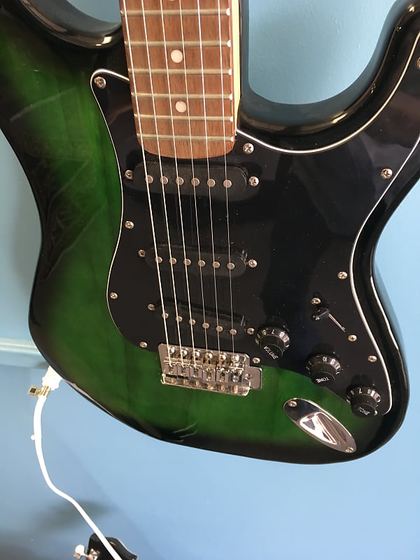 Lagrima deals electric guitar