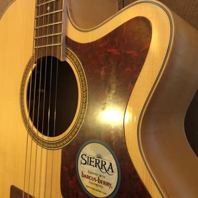 Sierra SJS98CE Tahoe Solid-Top Jumbo Cutaway Acoustic Electric Guitar Natural image 11