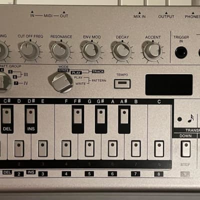 Roland TB-03 Boutique Series Synthesizer Module Bass Line Roland TB-03 Boutique Series Synthesizer Module Bass Line