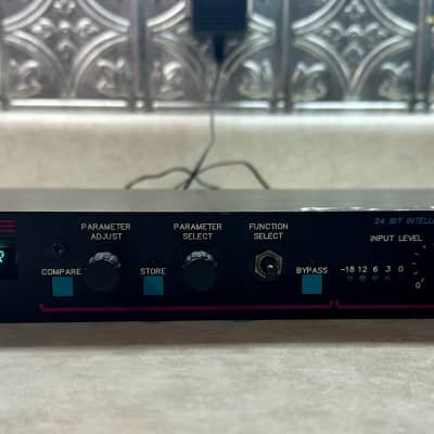 Rocktron Intellifex デジタルエフェクター 買取情報】ロックトロンのラック式マルチエフェクター