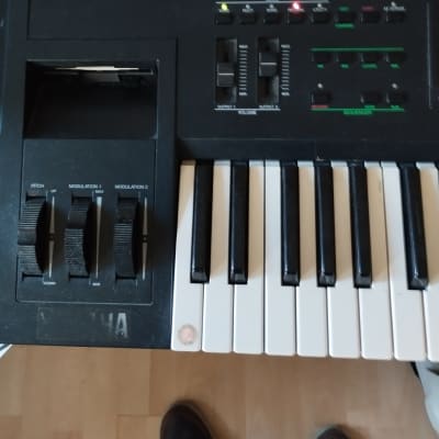 Yamaha SY77 Synthesizer 1989 - Black