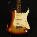 Fender Stratocaster 1965 - 3 Tone Sunburst