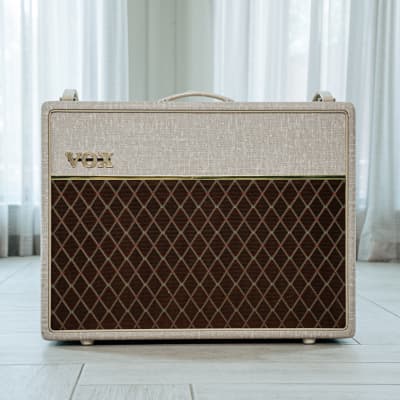 Vox AC30HW2 Hand-Wired AC30 Combo Guitar Amp 2x12 Celestion ...