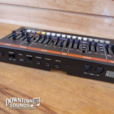 Roland JU-06A Boutique Sound Module Synthesizer image 7