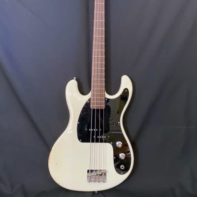 Mosrite Mark II bass CJ Ramone