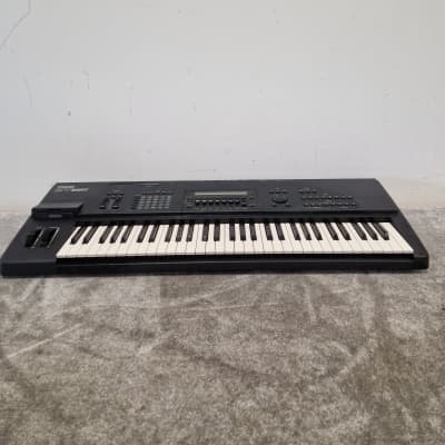 YAMAHA SY85 - Advanced Music Workstation - Fair w/ Power Supply