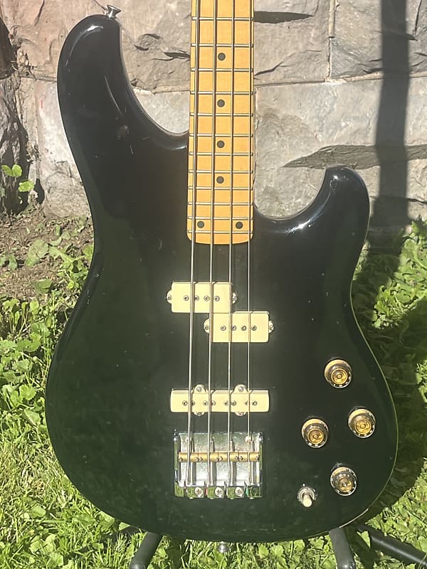 Ibanez rs824 discount