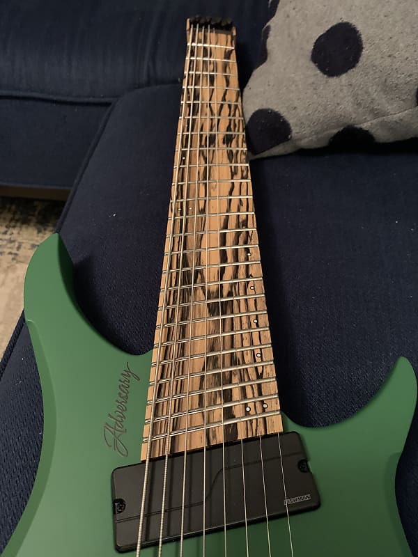 ギター Adversary guitars Keto 7st Adversary Guitars Keto Matte Forrest Green 8 String Headless