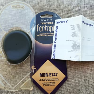 Sony MDR-E747 Dynamic Earphones image 2