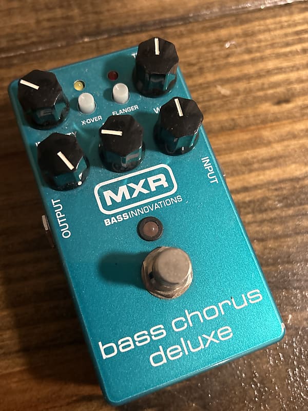 MXR M83 Bass Chorus Deluxe
