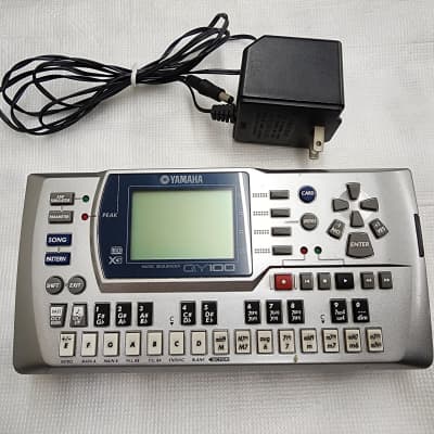 YAMAHA QY100 Portable Sequencer Arranger MIDI Sound Module Drum 