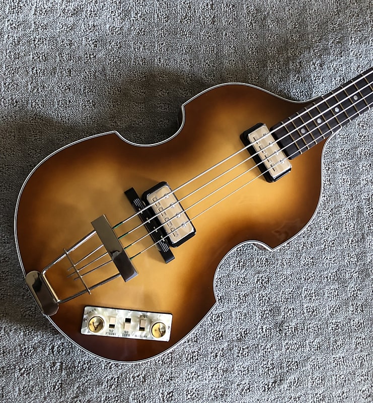 Hofner 500/1 Vintage 62 World History Premium 3rd - *Rare*