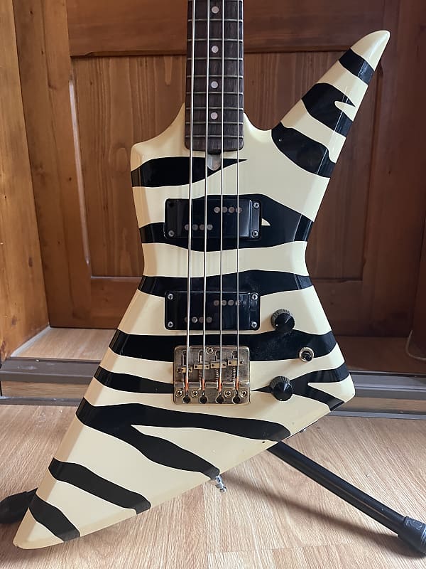 Aria Pro Ⅱ ZZB Deluxe Tiger Zebra Stripe 1984 Aria Pro II ZZB Deluxe Electric Bass Guitar Orange